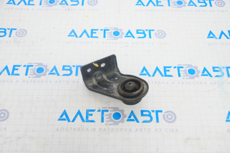 Upper right radiator mount for Hyundai Santa FE Sport 13-18 (rubber + metal)