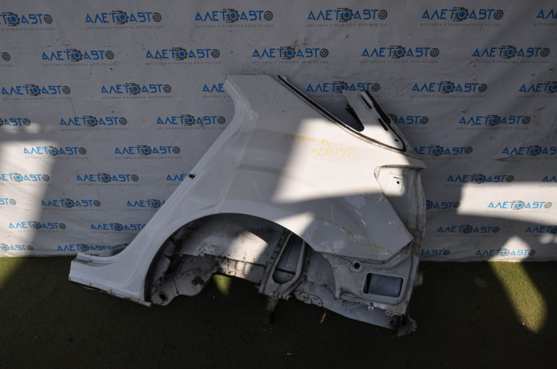 Quarter wing rear left Chevrolet Equinox 10-17 white, dented