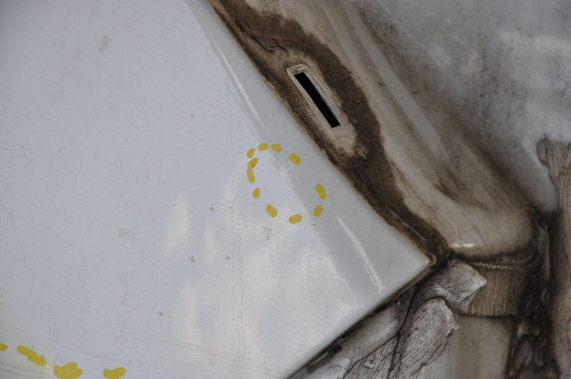 Quarter wing rear left Chevrolet Equinox 10-17 white, dented