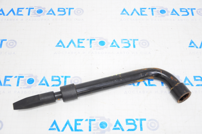 Lincoln MKZ 13-16 Rusty Wheel Spanner