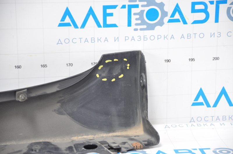 Right threshold Toyota Prius 30 10-15 graphite fracture, tear of lower fastening, broken fastenings inside