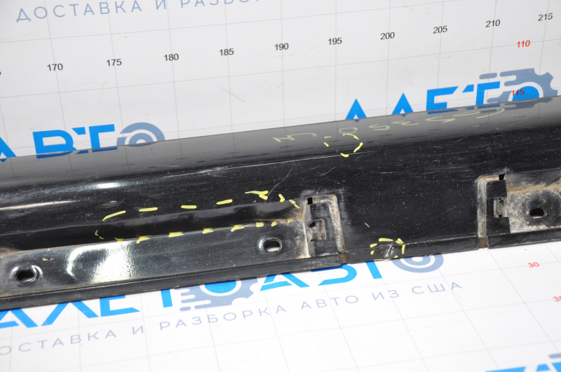 Left threshold Lexus GS300 GS350 GS430 GS450h 06-09 black dented, scratches