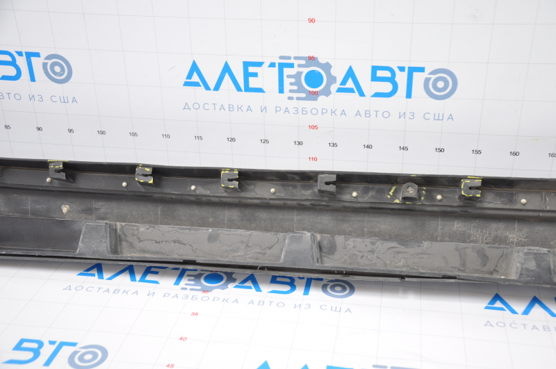 Right threshold Chevrolet Volt 11-15 with seal, broken fasteners, sawed, scratches, dented fasteners