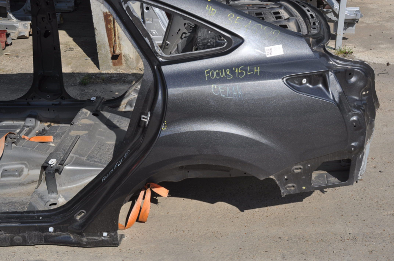 Quarter wing rear left Ford Focus mk3 11-18 4d graphite on body, pokes