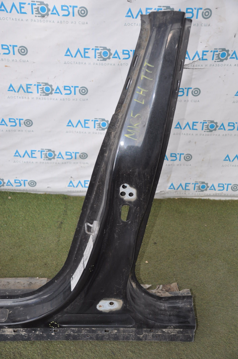 Front left quarter Ford Fusion mk5 13-20 black with central pillar, putty 0.5, pokes