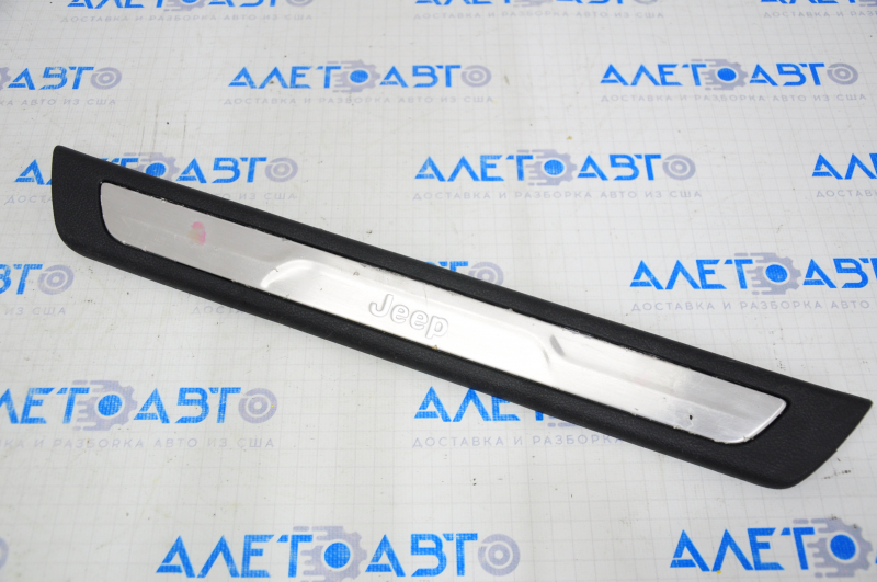 Door sill trim front right Jeep Grand Cherokee WK2 11-21 black with chrome, scratches