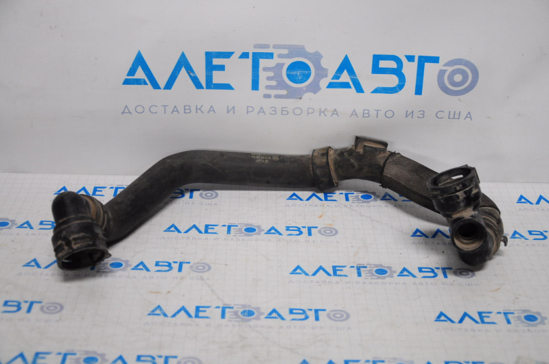 Lower cooling hose for VW Beetle 12-19 1.8T with 2 quick releases