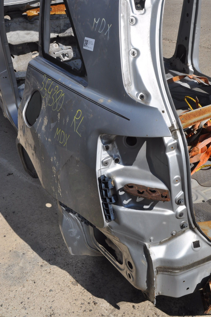 Quarter wing rear left Acura MDX 07-13 silver on body