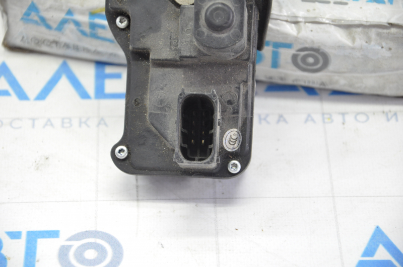 Tesla Model S 12-20 front left door lock with cable