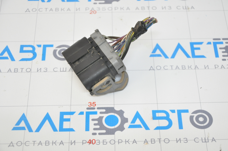 Feature of the main braid Ford Fusion mk5 13-20 mother