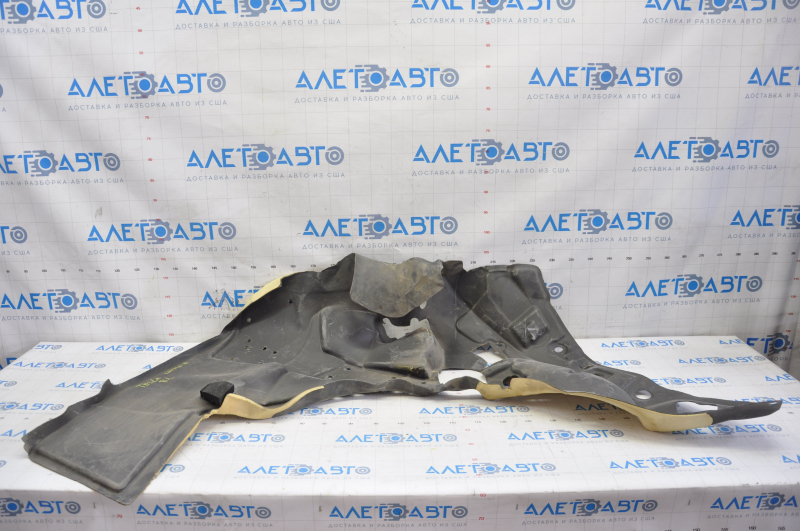 Soundproofing of the rear left pillar Tesla Model S 12-20