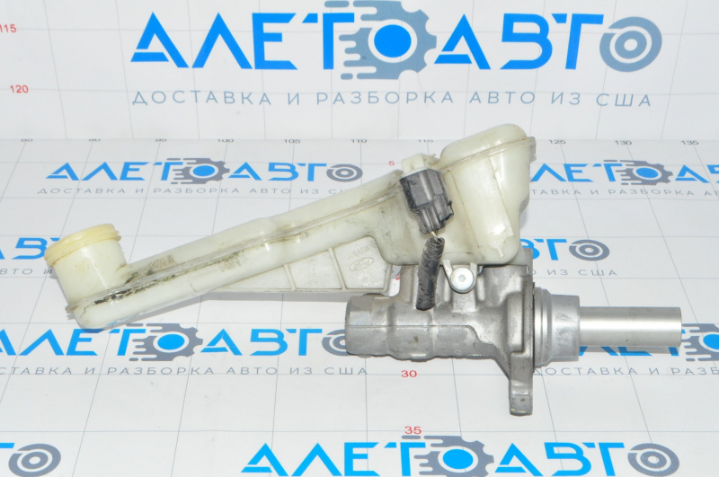 Master brake cylinder with reservoir Ford Fusion mk5 13-16 no cover