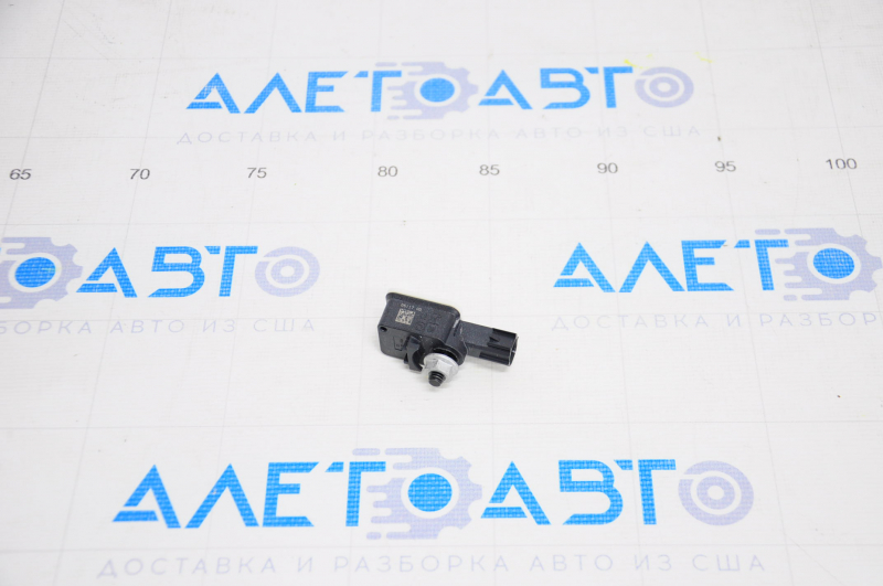 Right door airbag sensor for a 1919 Chevrolet Cruze.