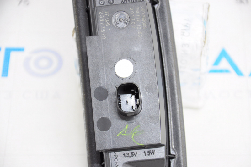 Chevrolet Cruze 16-19 trunk release handle with license plate light
