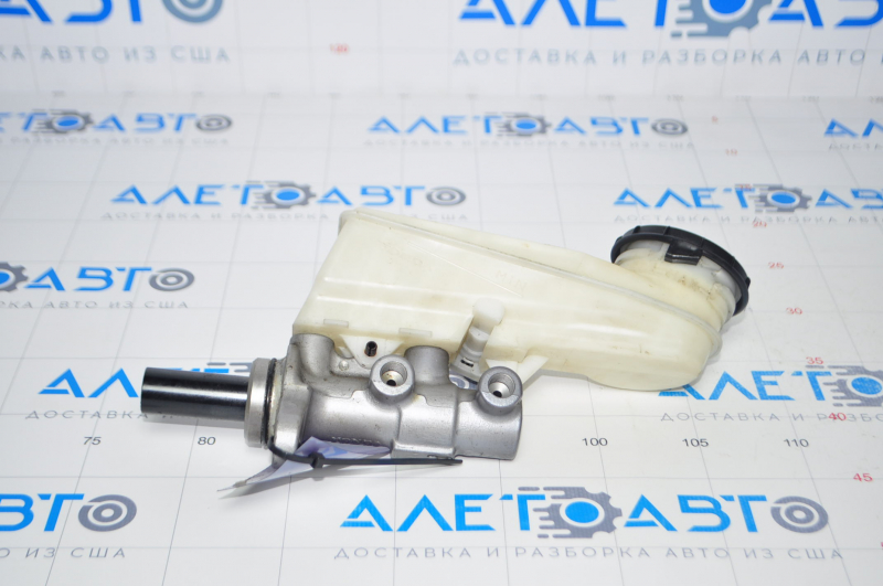 Honda Civic X FC 16-20 brake master cylinder with reservoir and manual transmission cover