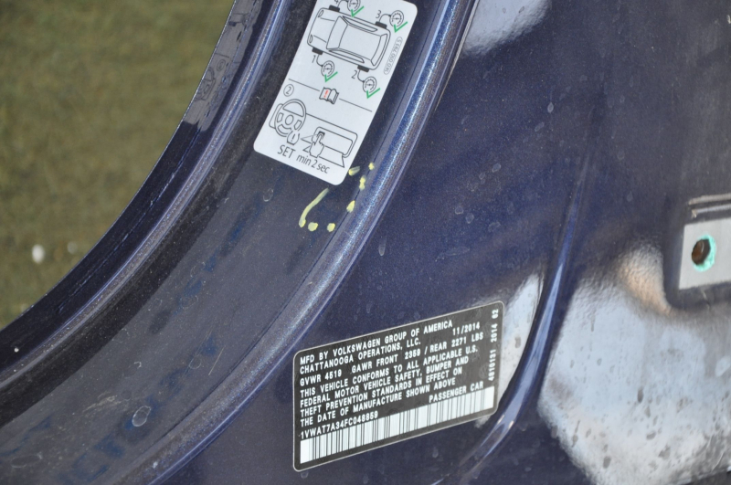 Front left quarter VW Passat b7 12-15 USA blue, with central pillar, dented, bumps