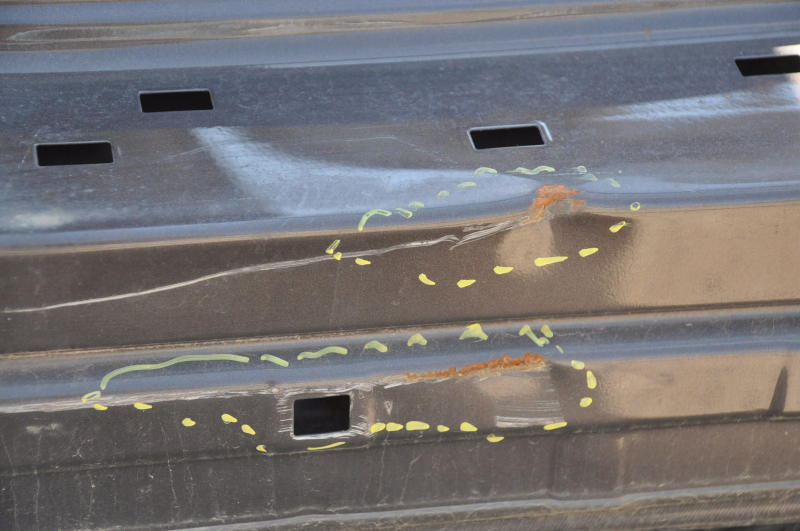 Central right body pillar Hyundai Sonata 15-19 on the body, dented, bumps