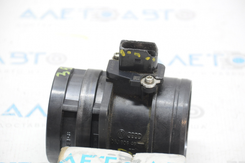 Air flow meter VW Tiguan 09-17 with housing, broken connector