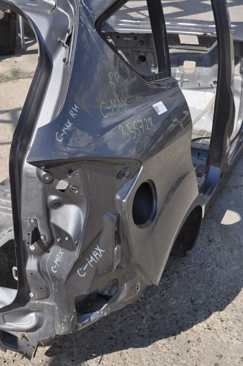 Quarter wing rear right Ford C-max MK2 13-18 graphite on the body, dented