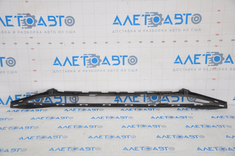 Lower grille of the front bumper Audi A4 B8 13-16 rest, S line, broken fasteners