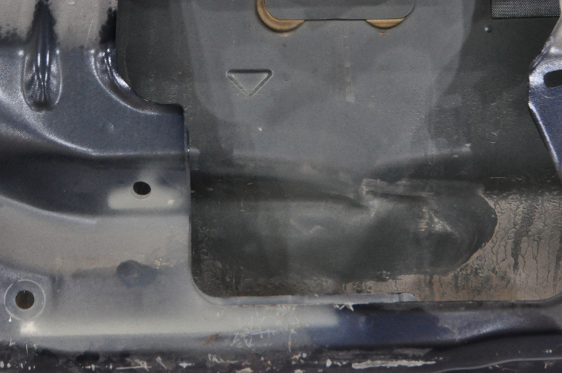 Naked trunk door with glass Mitsubishi Outlander 16-16 blue D14, dents, cracks