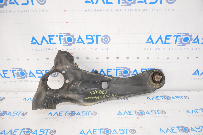 Rear right trunnion Jeep Compass 11-16 with lever, cracked silent block