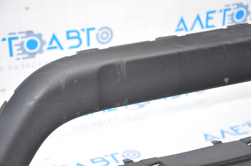 The front bumper lip of the Dodge Journey 11-19 SXT is crushed, the fasteners are torn, it is filed