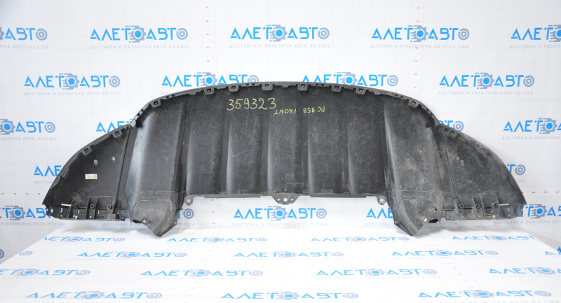 Front bumper lip Porsche Cayenne 958 11-14 structure tear of fastening, filed