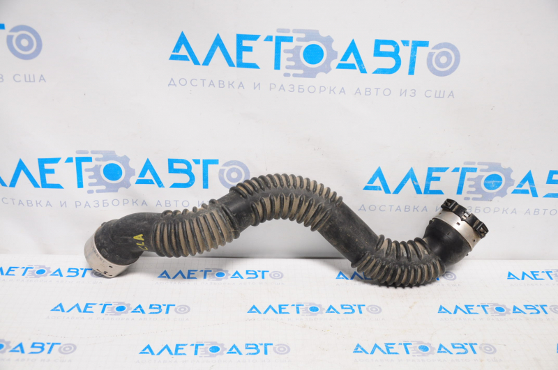 Air duct for the turbocharger of the Mercedes CLA 250 14-19