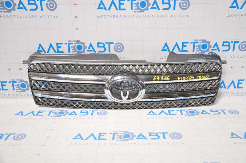 Toyota Highlander 2007 grille with emblem, cracks, broken fasteners, peeling chrome