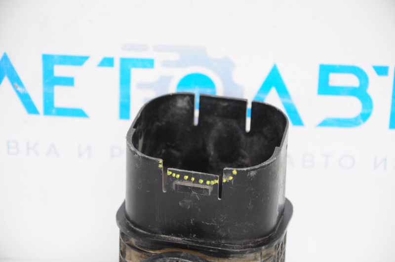 Air valve Toyota Sienna 04-10 3.3 3.5 broken mount
