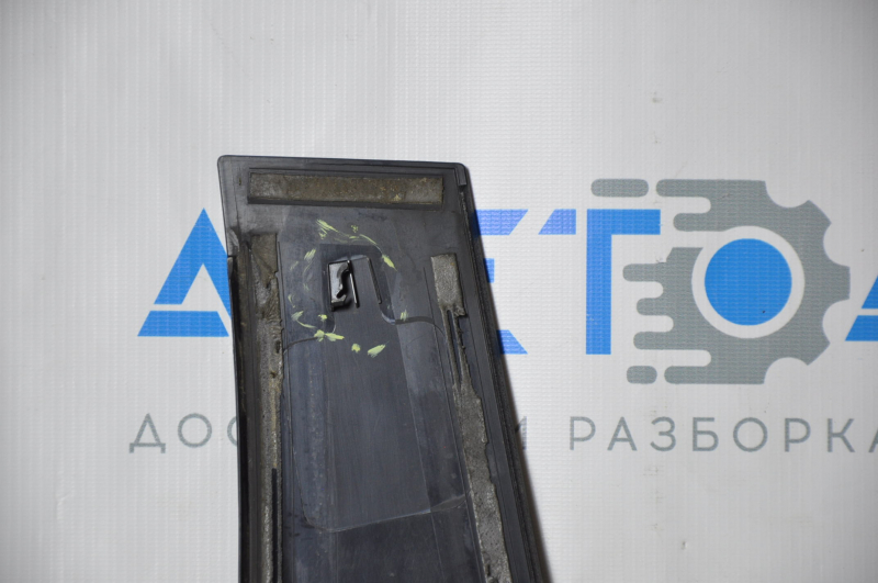 Door trim side rear right rear Toyota Sienna 11-20 broken fasteners