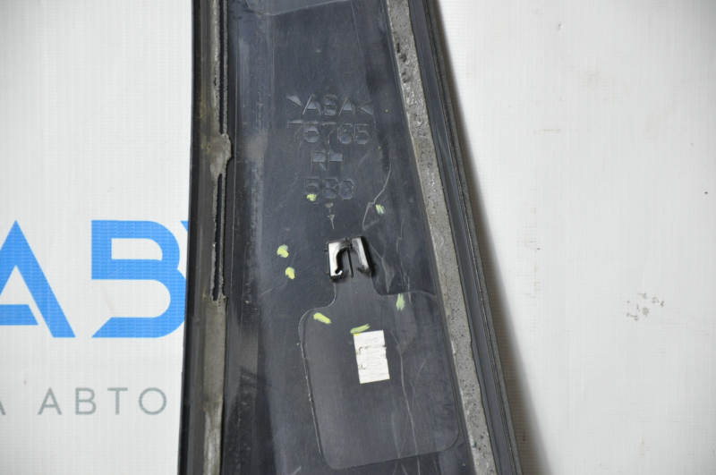 Door trim side rear right rear Toyota Sienna 11-20 broken fasteners