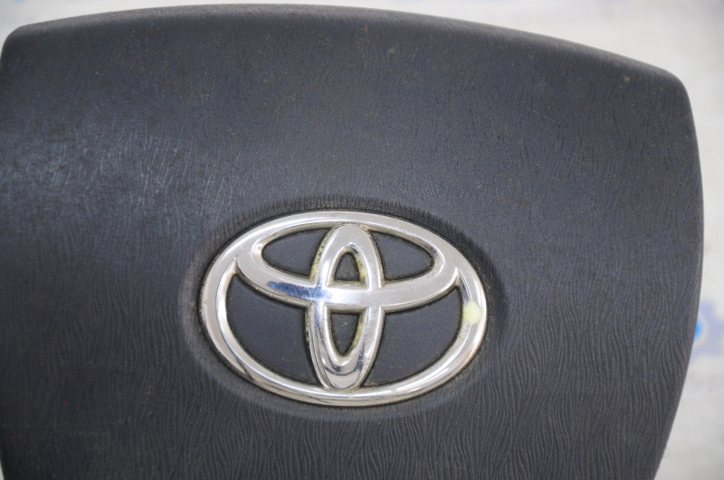 Airbag in the steering wheel driver Toyota Prius 30 10-11 dark gray, chrome finish