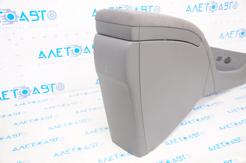 Console central armrest Toyota Prius 30 10-11 dark gray, scratches, for dry cleaning
