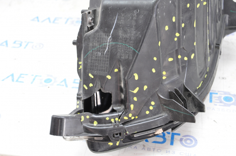 Headlight front right bare Ford Fusion mk5 13-16 broken housing, no plugs