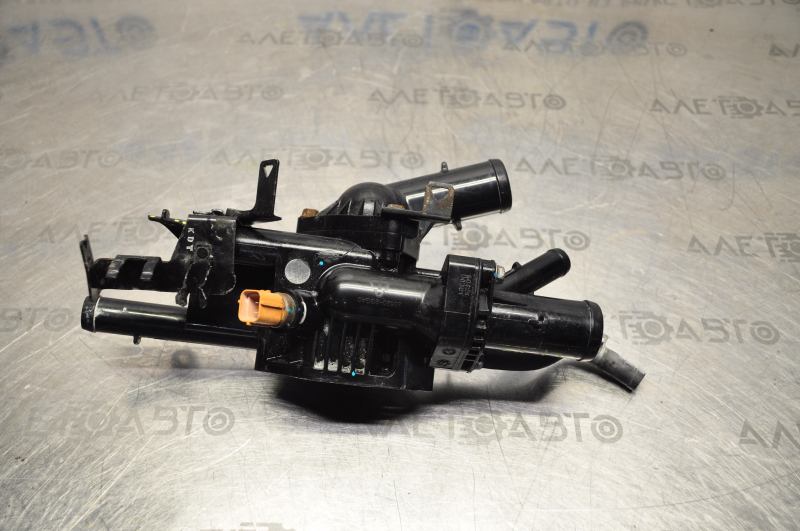 Thermostat housing Hyundai Sonata 15-19 2.4, broken tube