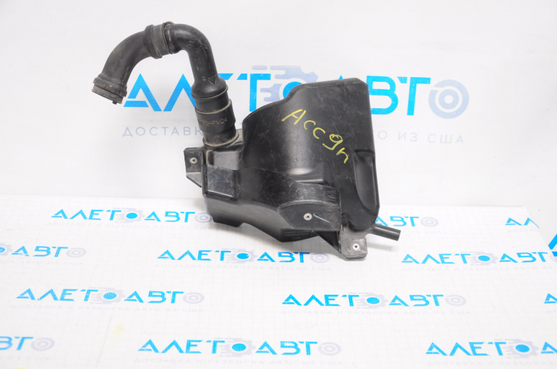 Air resonator for the 13-15 Honda Accord hybrid