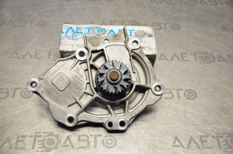 Water pump VW Passat b8 16-19 USA 1.8T, metal