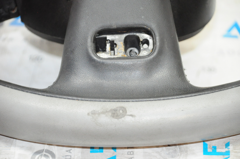 Naked steering wheel Fiat 500L 14-17 grey leather, peeling, scratches