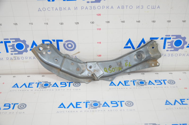 TV bar eyelash left Infiniti Q50 14-16
