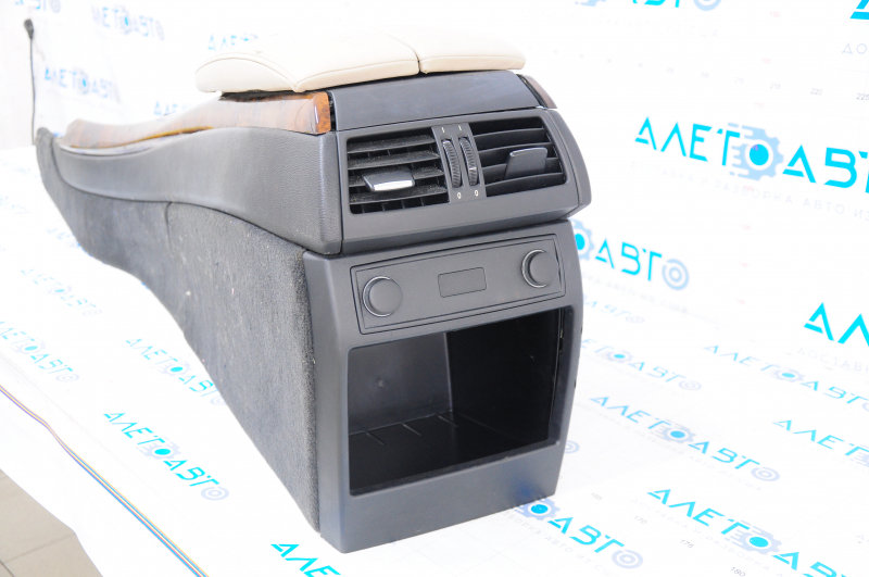 Central console armrest and cup holders BMW X5 E70 07-13 beige leather, leather defect, cup holder curtain defect