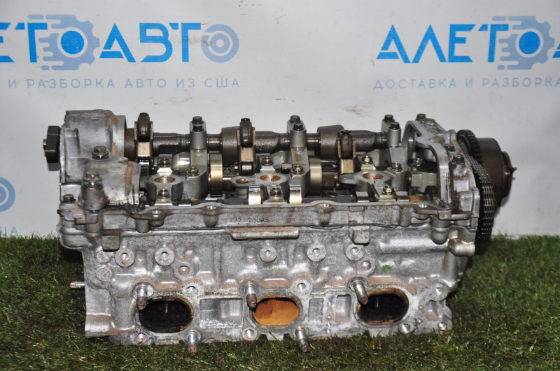 Cylinder head cylinder head right Infiniti Q50 14-15 3.7 VQ37VHR complete