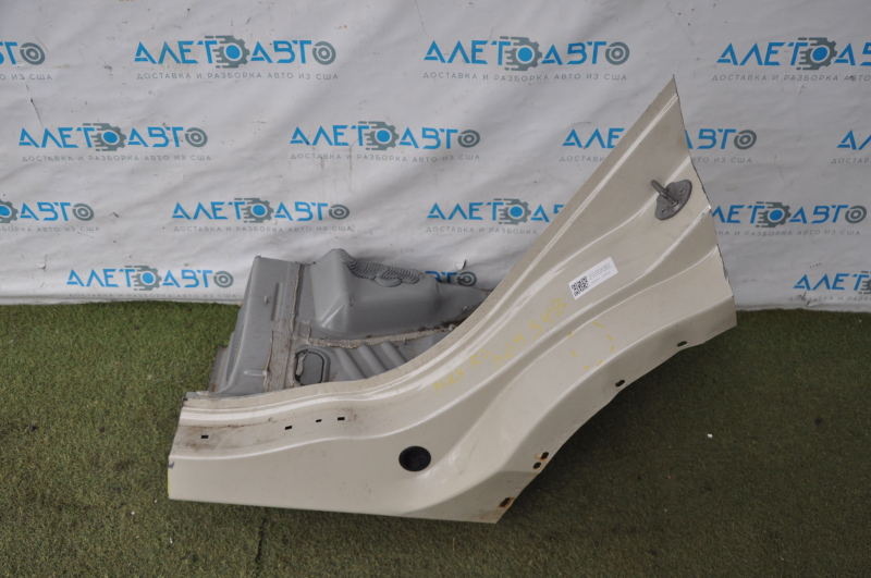 Lincoln MKX 16-18 left rear fender dent beige