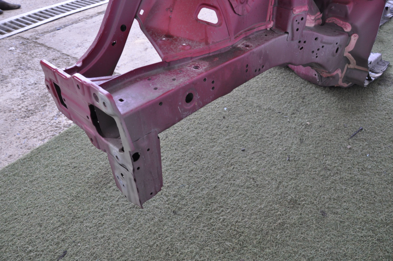 Front right quarter Honda Accord 18-22 red, with central pillar, painted