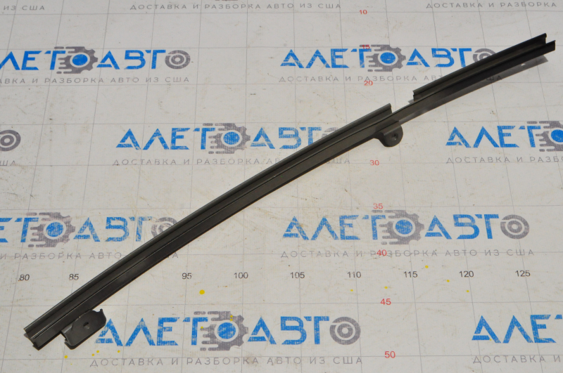 Glass guide door rear right Lexus RX350 RX450h 16-22 dent, bent