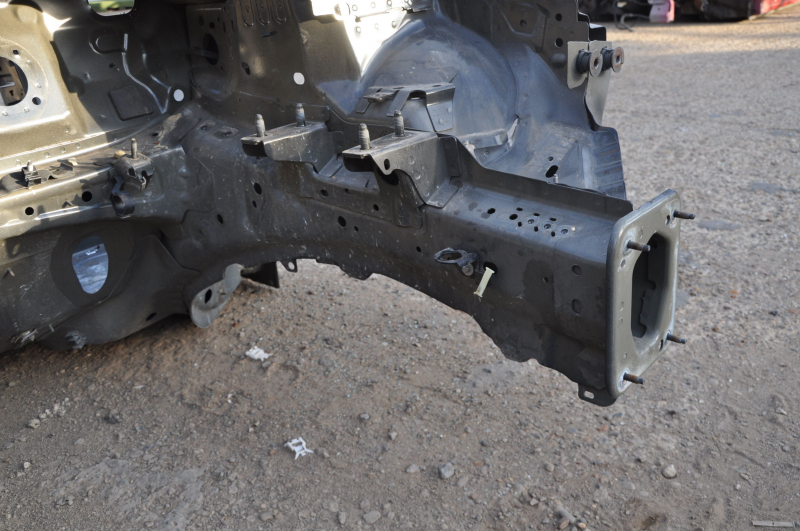 Front quarter left Ford Fusion mk5 13-20 black, on the body