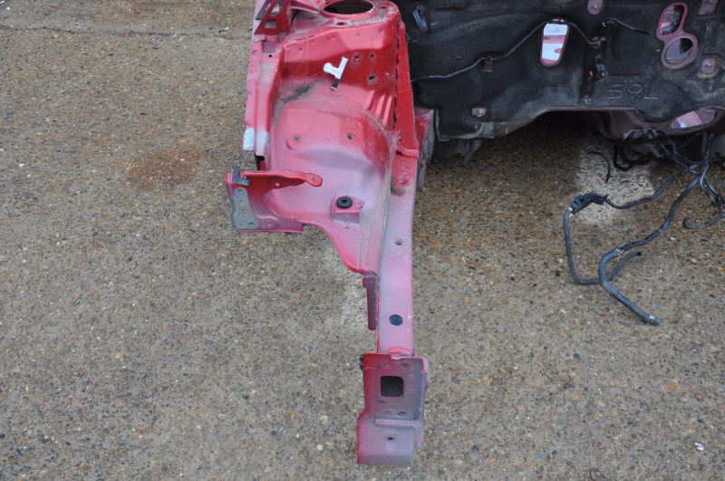 Front right quarter Toyota Prius 30 10-15 red on the body