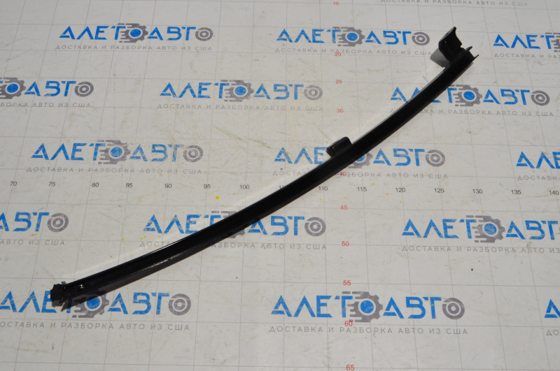 Glass guide for rear right door Infiniti G25 G35 G37
