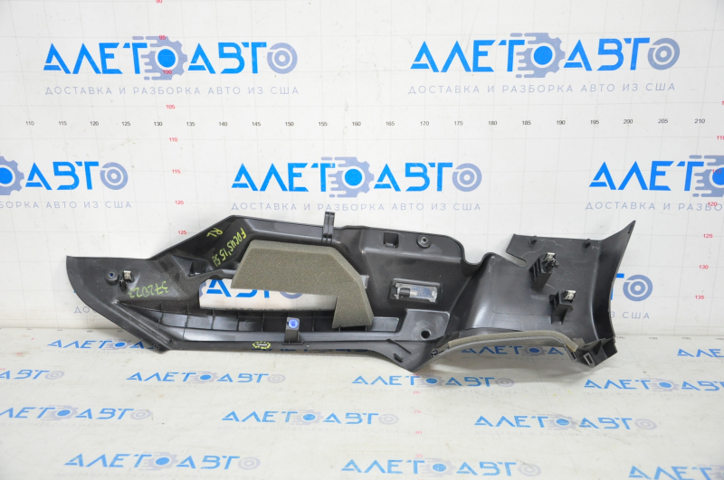 Rear pillar trim left Ford Focus mk3 11-18 5d black, scratches, broken fastener